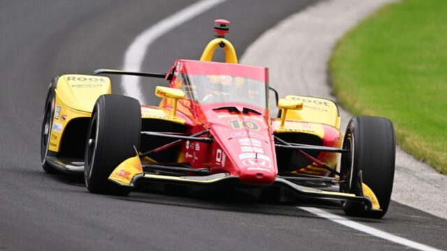 Alex Palou ide okolo Marcus Ericsson, aby vyhral Indy 500

