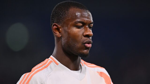 Ambiciózny hnutie PSG za Rómov Evan Ndicka, ktorý nahradí Marquhos

