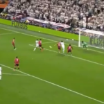 Andre Onana Mix Up `` Gifts '' Tottenham Europa League Final But alors que les fans de l'homme Utd furieux