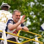 Manažérka Tottenham Ange Posecoglou stále musí hovoriť o svojej budúcnosti v klube