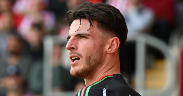 Angličtina Wonderkid „lepšia ako Declan Rice“ robí smutnú kariéru vo veku 26 rokov

