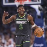 NBA v stredu večer oznámila, že pokutoval Anthony Edwards z Minnesoty Timberwolves po Anthony Edwards 50 000 dolárov na používanie profánneho jazyka v rozhovore pre médiá.