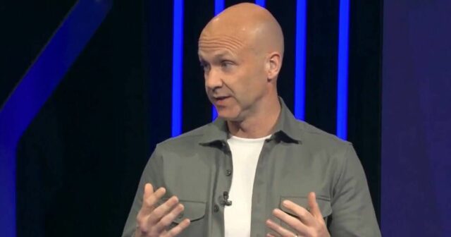 Anthony Taylor mi vysvetľuje spory Utd po tom, čo Brentford Gates spôsobil hnev | Futbalový šport

