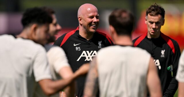 Arne Slot hovorí, že Liverpool by mohol získať veľkú motiváciu pre názov nasledujúceho funkčného obdobia, keď sa teória zvyšuje | Futbalový šport

