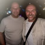 Liverpoolský manažér Arne Slot (vľavo) si v utorok večer užil koncert Bruce Springsteen