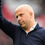 Arne Slotin 'Boss' Week Streda misia do nepriateľskej oblasti pred posledným zápasom Liverpoolu