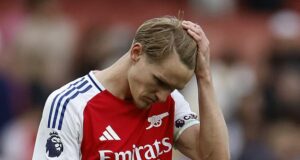 Arsenal, v zápase zatienenom diskusiou o Bournemouth'a viedol vedenie