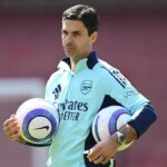 Arsenal Transfer News: Mikel Arteta défie le conseil d'administration avec un plaidoyer comme «quatre ou cinq» à partir