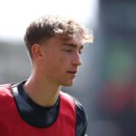 Arsenal a Chelsea Dean Huijsen naposledy prevod ako „zmluvný návrh“ predložený obrancovi