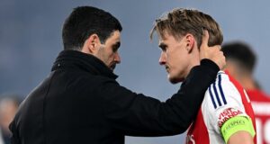Arsenal a Mikel Artetan musia prijať prezývku „takmer muži“, keď zasiahnu v PSG

