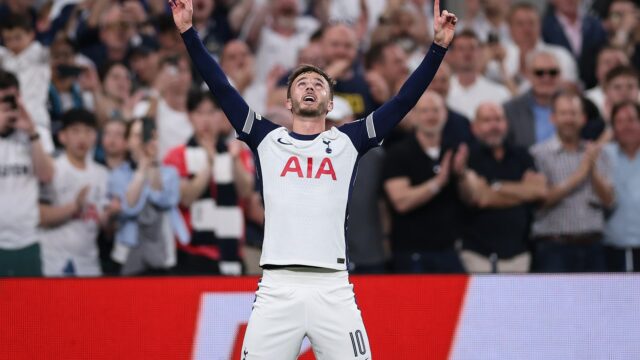 Tottenham by stále mohol ukončiť pochmúrnu sezónu kvalifikáciou pre Ligu majstrov