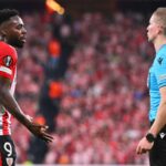 Atletická hviezda Bilbao Williams kritizuje rozhodca a varuje Red Devils