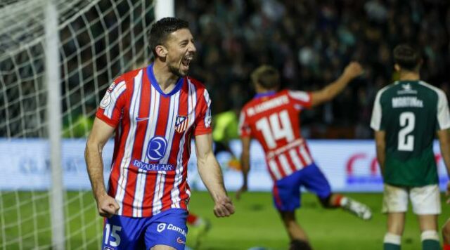 Atletico Madrid v blízkosti Clement Lenglet, keď Barcelona dosiahne osídlenie

