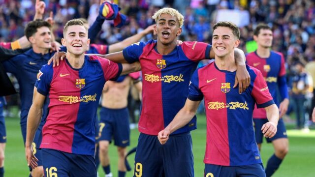 Barcelona Flick chváli Yamal, „nie dieťa“, ako titulový hovor


