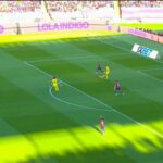 Barcelona zaostáva do štyroch minút, keď Ayoze Perez boduje