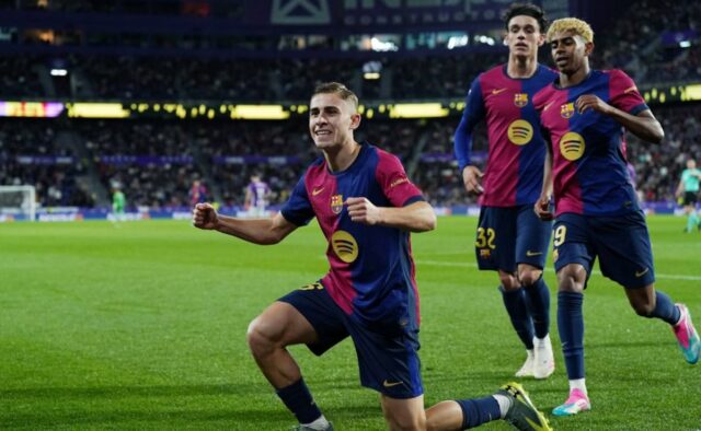 Bitka pri Barcelone sa vrátila do Valladolidu, aby udržala poplatok La Liga, aby zaplatil za titul

