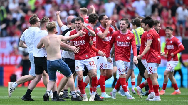 Porážka Sheffield United v Burnley ich obmedzila na play -off