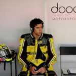 Tom Tunstall je zlomená kosť v krku 11-mužskej britskej superbike, čo vedie k smrti dvoch jazdcov