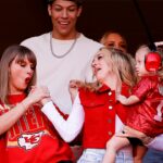 Brittany Mahomes víta Taylor Swift, aby získala späť vlastníctvo svojej hudby
