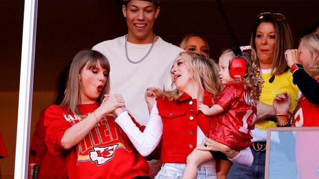 Brittany Mahomes víta Taylor Swift, aby získala späť vlastníctvo svojej hudby

