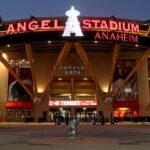 Budúcnosť anjelského štadióna? Anaheim vyvoláva otázku pri zadržiavaní
