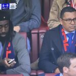 Johan Djourou (vľavo) a Gilberto Silva (vpravo) Sledujte Arsenalov konflikt s Newcastle