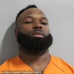 Vo štvrtok 8. mája Adarius Taylor predstavuje zatknutie v Polk County na Floride.