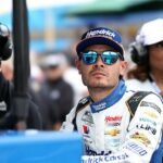 Kyle Larson sa oficiálne stal piatym vodičom, ktorý v amerických pretekoch