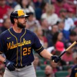 Bývalý hráč MLB Darin Ruf sa sťažuje na červenú kvôli zraneniu kolena končiacich v kariére