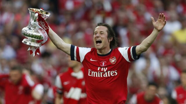 Bývalý klenotník Thomas Rosicky mimo nemocnice po nešpecifikovanom srdci

