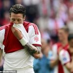 Potom, čo zmizol Ajaxov holandský Eredivisie, vyzeral v nedeľu smútiaci
