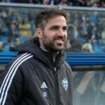 CESC FABREGAS nastavený na stretnutie s Barcelonou 2025