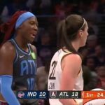 Caitlin Clark a Rhyne Howard boli v prvom štvrťroku svojej hry WNBA