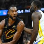 Cavaliers 'Evan Mobley Nadpisy pre všetku obranu