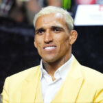 Charles Oliveira vydáva brutálne varovanie pred ich topúriou pred UFC 317