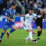 Chelsea dohliada na hráča Alavy: Ako pomôže Blues?