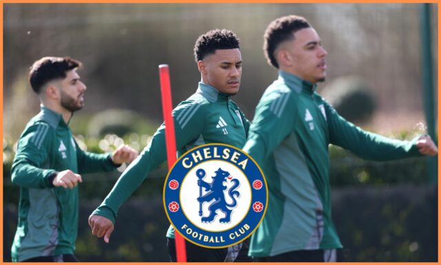 Ollie Watkins tlieska fanúšikov Aston Villa fanúšikov
