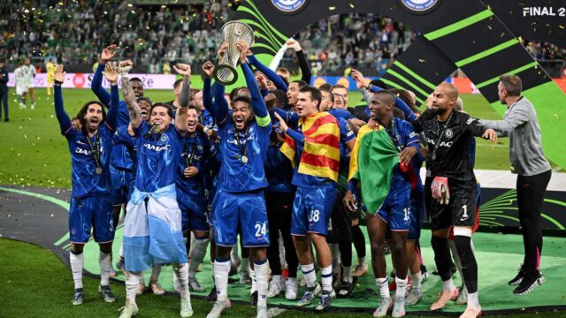 Chelsea, samozrejme, pre lepšiu sezónu ako Liverpool, keď Mariesa vzrástla po bezprecedentných stromoch

