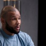 Chris Eubank Jnr vysvetlil podrobnosti za dramatickou fúziou so svojím otcom.
