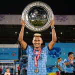City Bombaj do dôchodku Jersey č. 29 na počesť odchodu Bipina Singha