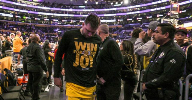 Čo ďalej pre Lakers po ďalšom výstupe z prvého kola play -off?


