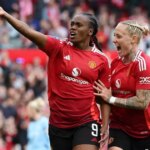 Čo sa stalo vo WSL tento víkend ako miesto pre Ligu majstrov Manchester United Clinch