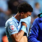 Coventry hviezda v slzách po desivej neskorej chybe dáva obrovskú výhodu play-off spoločnosti Sunderland