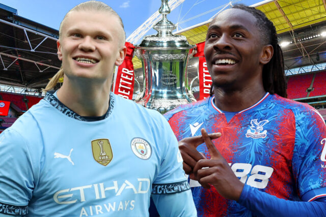 Londýn, Anglicko - 17. mája: Adam Wharon z Crystal Palace sa pozrie, počas inšpekcie výšky pred posledným zápasom Emirates FA Cup medzi Crystal Palace a Manchester City na štadióne Wembley 17. mája 2025 v Londýne v Anglicku. (Foto: Eddie Keogh - FA/FA cez Getty Images)