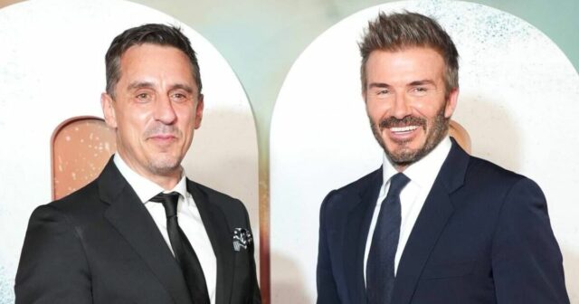 David Beckham a Gary Neville Buy Me Utd Heroes v Salford City prevziať | Futbalový šport

