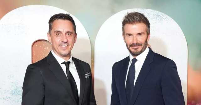 David Beckham et Gary Neville complètent la prise de contrôle de Salford City et font un plan quinquennal ambitieux
