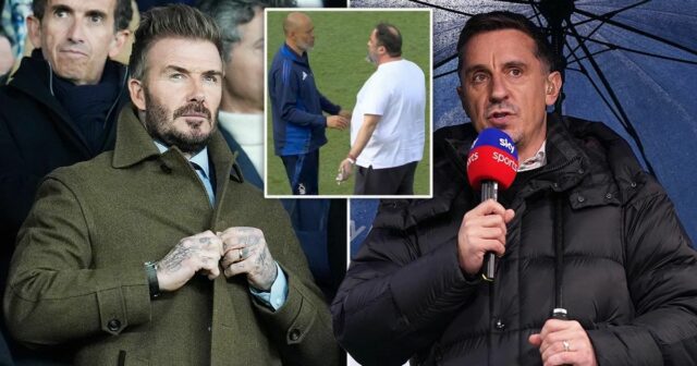 David Beckham tlačí Gary Neville vs Nottingham Forest Row v reakcii na zákaz

