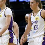 Dearica Hamby, Kelsey Plum Rally Sparks, ale ich návrat sa rozpadne