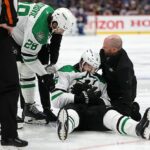 Dallas Stars Defender Lian Bicchsel spadol vo štvrtok v noci na palubu