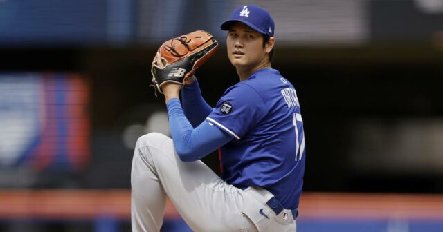 Dodgers hviezda Shohei Ohtani hodí živé tréningové stretnutie

